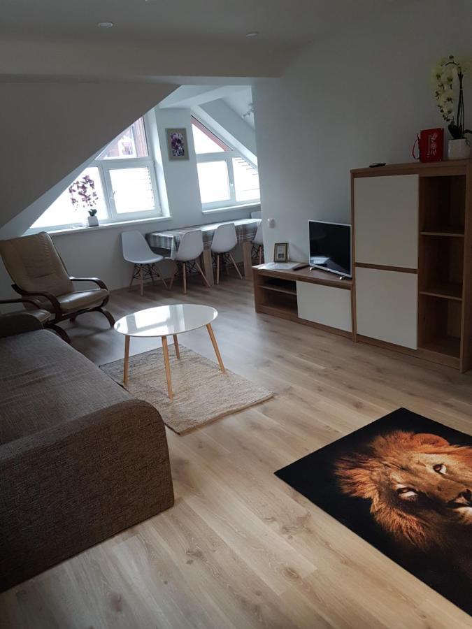 Liuto Apartamentai Juodkrantė Buitenkant foto